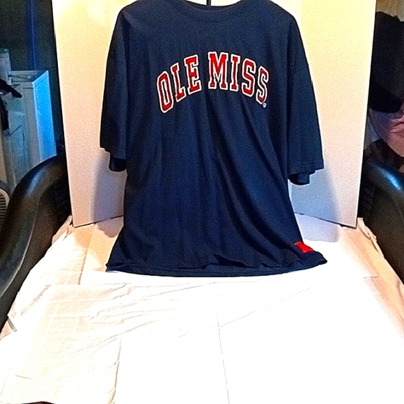 Colosseum Athletics College Red, Blue, Maroon And Brown T-shirts - Picture 10 of 10